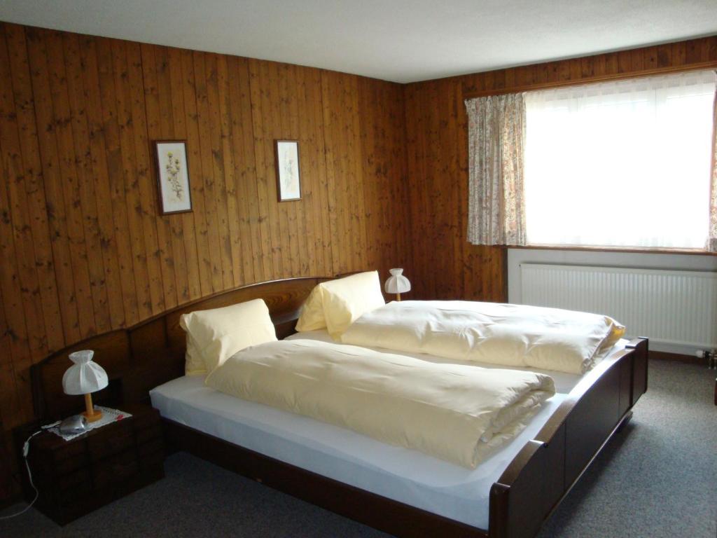 Hotel Old-Jnn Saas im Prattigau Room photo